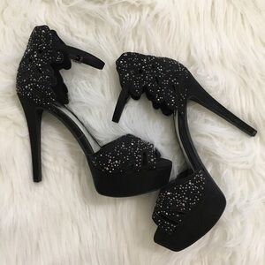 Gianni Bini Platinum Collection Black Heels 8.5